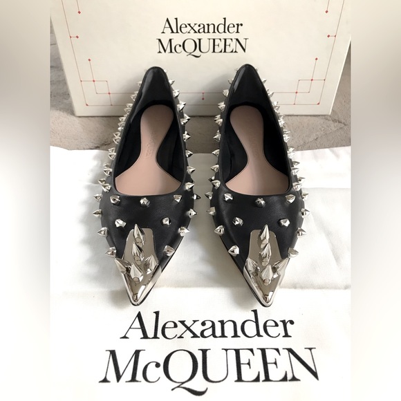 Alexander McQueen Punk Spike Studded Pointed Toe Flats - Picture 7 of 13